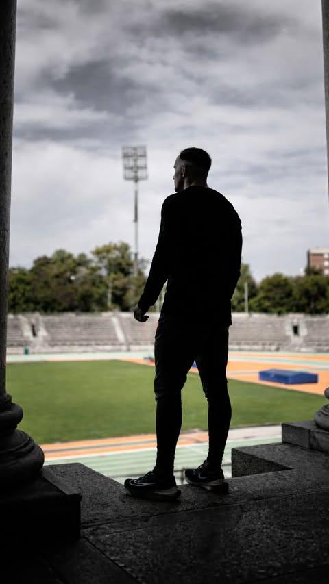 Instagram post by @steven.bendict for Optimum Nutrition. Caption reads: .
There are things I still do…
even when no one’s....