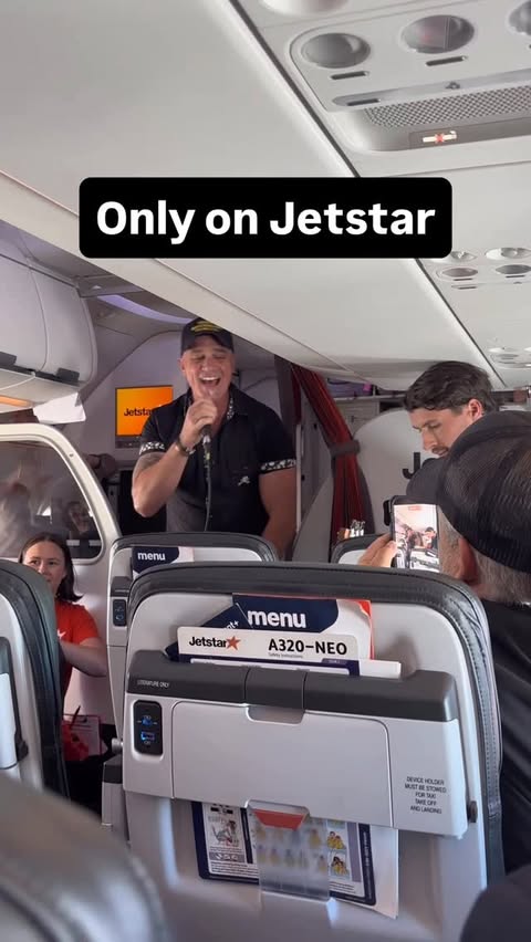 Instagram post by @melindabuttle for Jetstar. Caption reads: [...] Noll? @nollsie at 35,000 feet on a....
