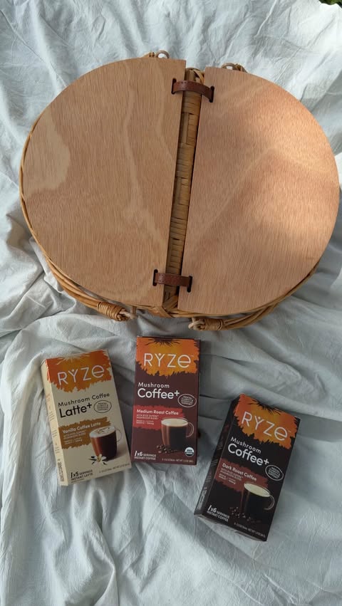 Instagram post by @annettesoto_ for Publix Super Markets. Caption reads: #ad, #RYZEPartner Coffee, but make it a whole vibe....