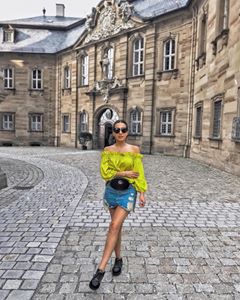 Instagram post by @tatevik for SENSTYLABLE. Caption reads: There’s a lot of beauty in ordinary things. ⚡️.