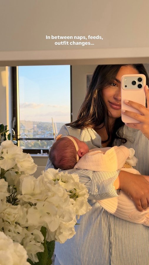 Instagram post by @taislany for Maxi-Cosi. Caption reads: [...] moments ✨💫

She’s been loving her....