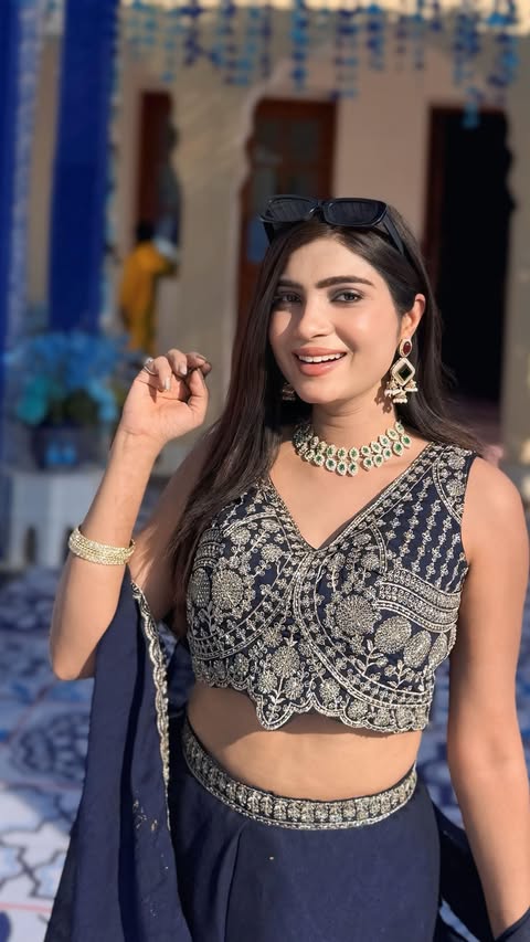 Instagram post by @styleby_akankshasingh for Closeup. Caption reads: PURPLE MAGIC Toothpaste 🪄 

Found @closeupindia....