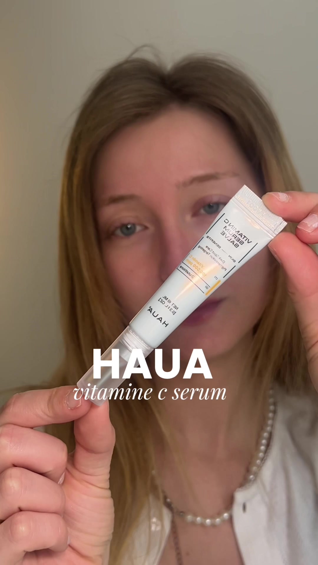 TikTok post by @amelyyyyne for HAUA. Caption reads: [...] just vitamin c ✨ i’ve been using this @HAUA....