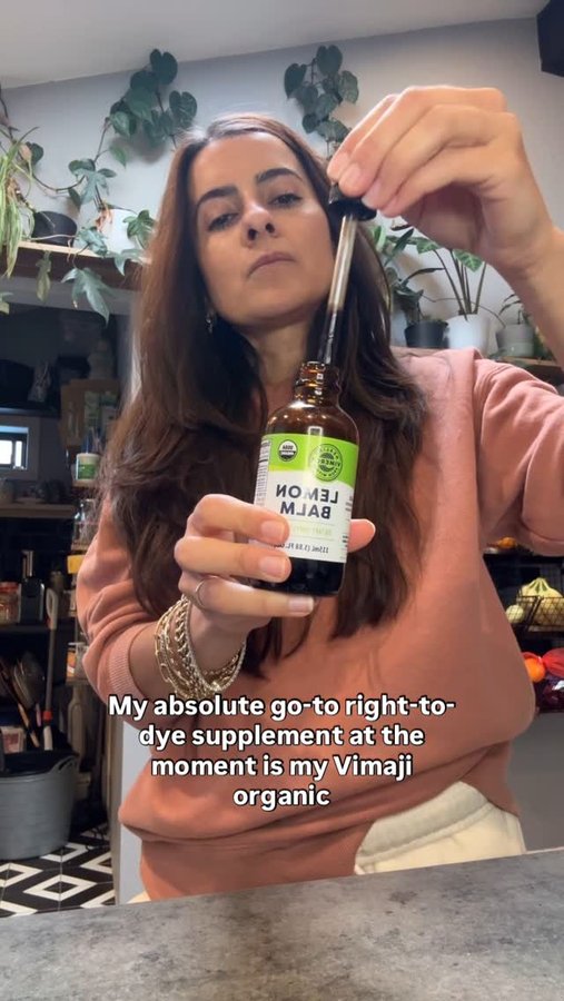 Instagram post by @healingfromtheinsidenout for Vimergy. Caption reads: [...] things stressful being a mom of 4 🥰.....