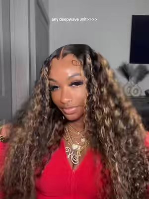 TikTok post by @naaecash3 for Bangjazzhair. Caption reads: @bangjazzhair 😍😍😍 #naaecash #wiginfluencer....