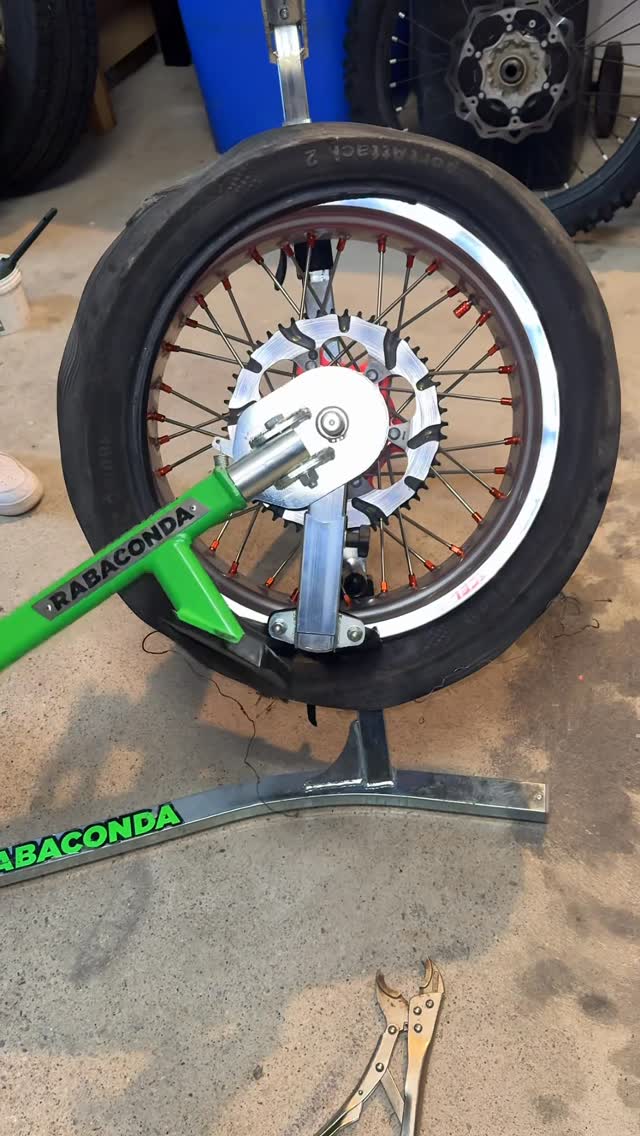 Instagram post by @moto.nico23 for Rabaconda. Caption reads: [...] for new drifting Action 😍 *werbung....