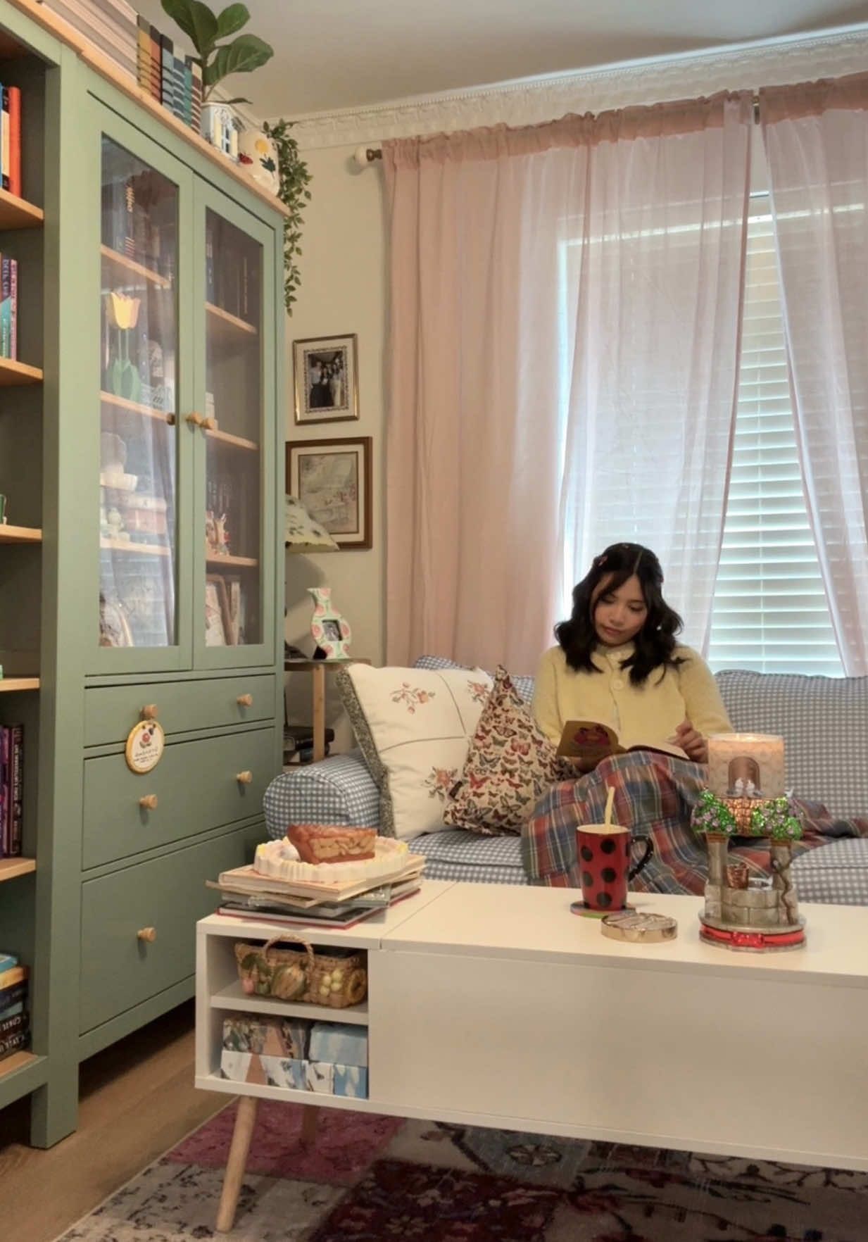 TikTok post by @jellybean.celine for Bath & Body Works. Caption reads: [...] Works! Join my TikTok live with @Bath & Body....
