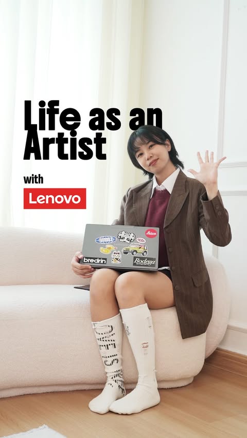 Instagram post by @jaygyii for Lenovo. Caption reads: [...] and me crying in the corner But hey ! my....