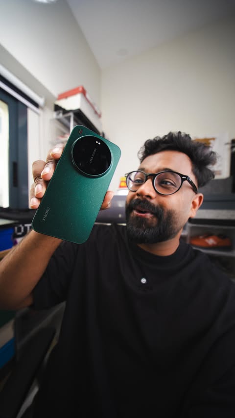 Instagram post by @tablefortech for Xiaomi. Caption reads: Unboxing Xiaomi 17 Ultra ✨👏🏽 @xiaomi.gcc This....