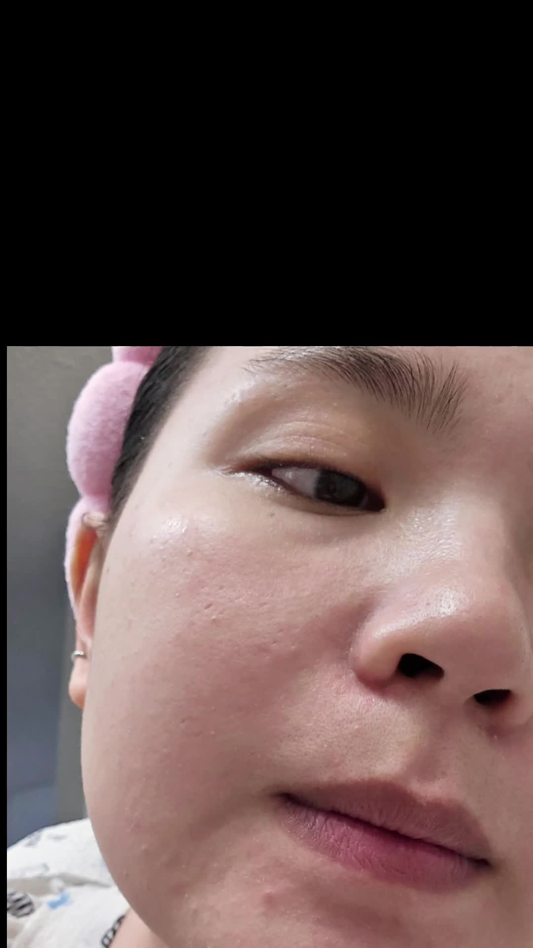 TikTok post by @karinanewday for Oganacell. Caption reads: Viral Oganacell Dery Cleanser 👀 All-in-one daily....