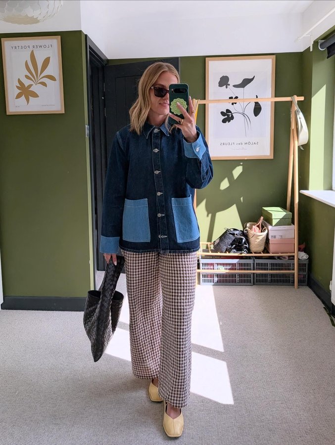 Instagram post by @styledby_mrsj for OMNES. Caption reads: Easy weekend outfit for dropping the girls to....