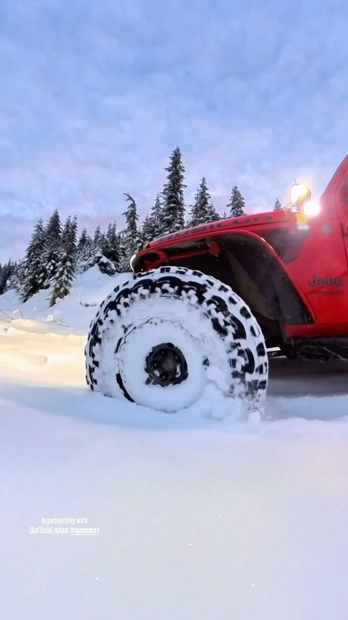 Instagram post by @offroad_gocart for Mopar. Caption reads: Are bead locks worth it?
.
Without bead locks....