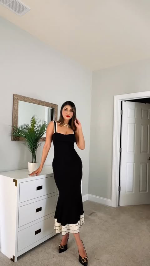 Instagram post by @pahwapalak for Rihoas. Caption reads: [...] for V-day date night at @rihoas_official 🌹....