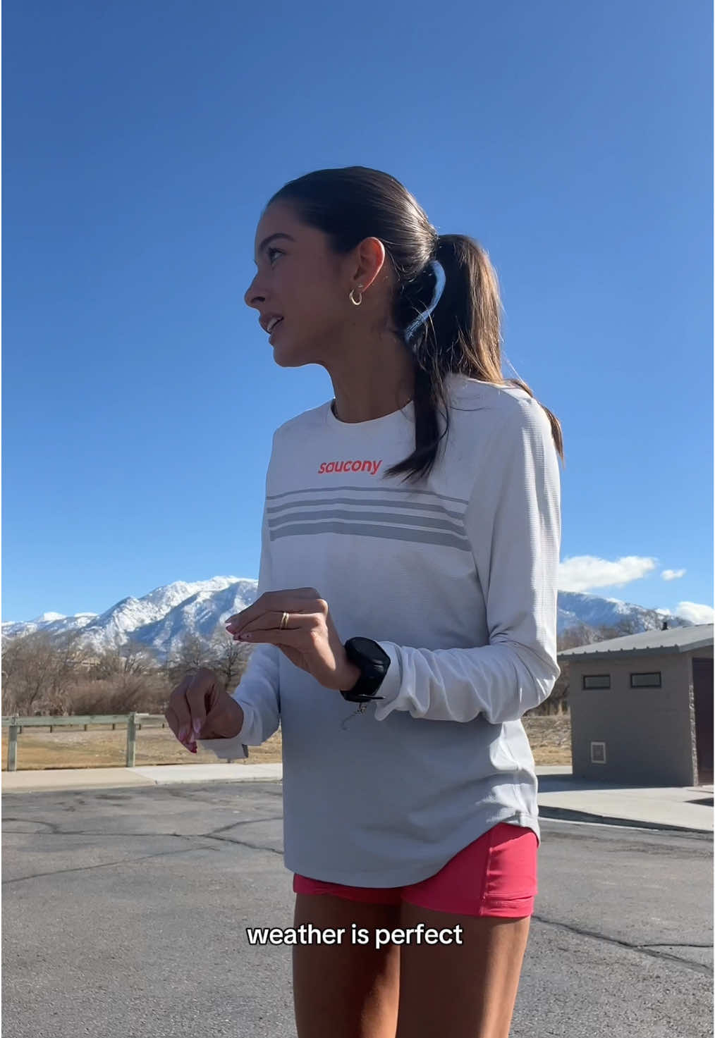 TikTok post by @micariv20 for Ucan. Caption reads: [...] miles ✅ & my fueling strat as of late 💖....