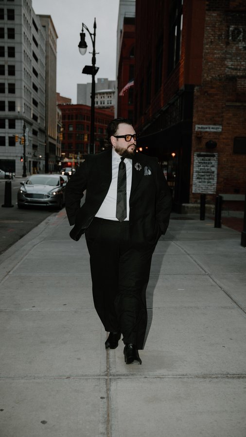 Instagram post by @williamriker for Billy Reid. Caption reads: With the help of Billy Reid Custom, I have a suit....