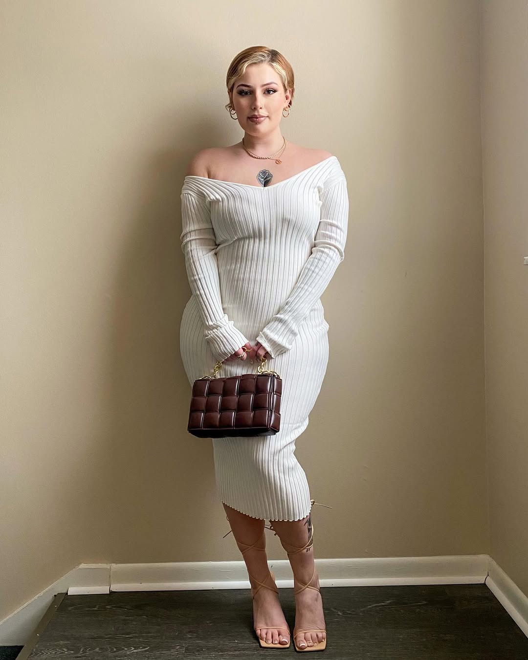 Instagram post by @_sabrinky for REBDOLLS. Caption reads: pretty is an understatement | #ad
•
•
•
use code....