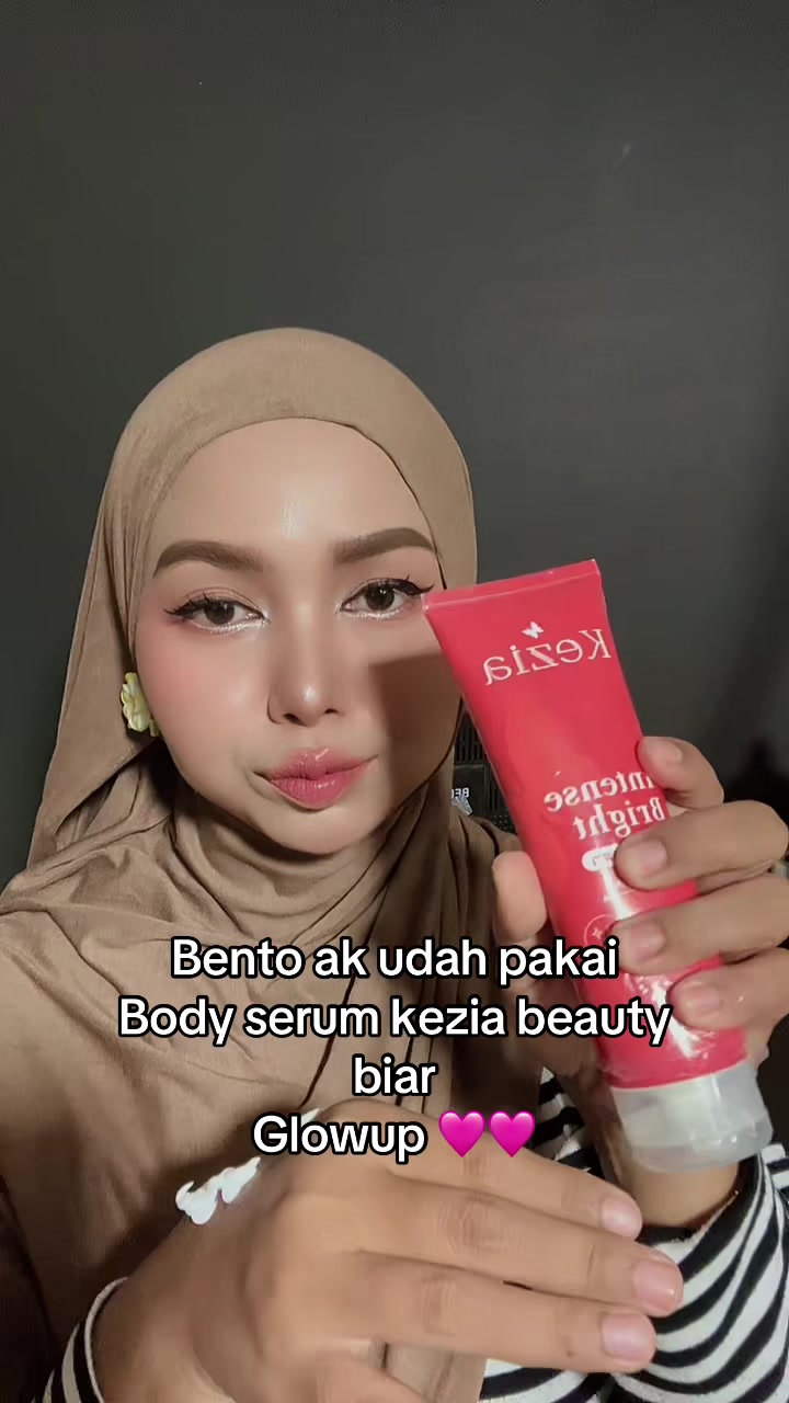 TikTok post by @armiheppii for Kezia Beauty. Caption reads: [...] serum bikin mak mak glowup nih 🩷🩷@KEZIA....