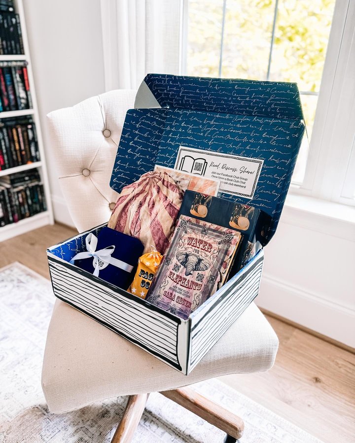 Instagram post by @marensreads for Once Upon A Book Club. Caption reads: [...] soon as I saw @onceuponabookclubbox had....