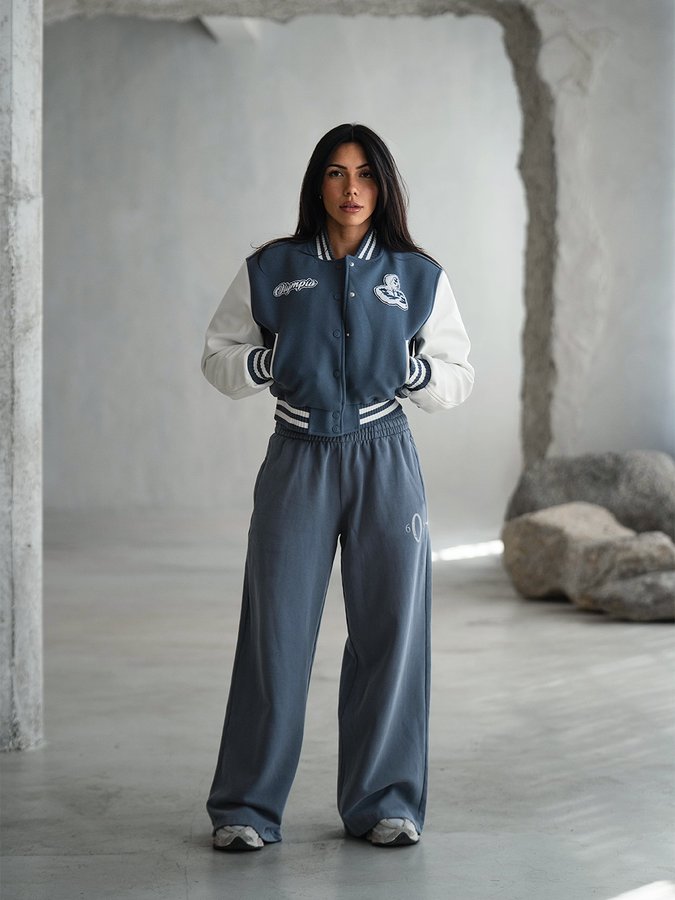 Instagram post by @gabbyfortune for Gymreapers. Caption reads: The women’s cropped letterman 💀

Launching....