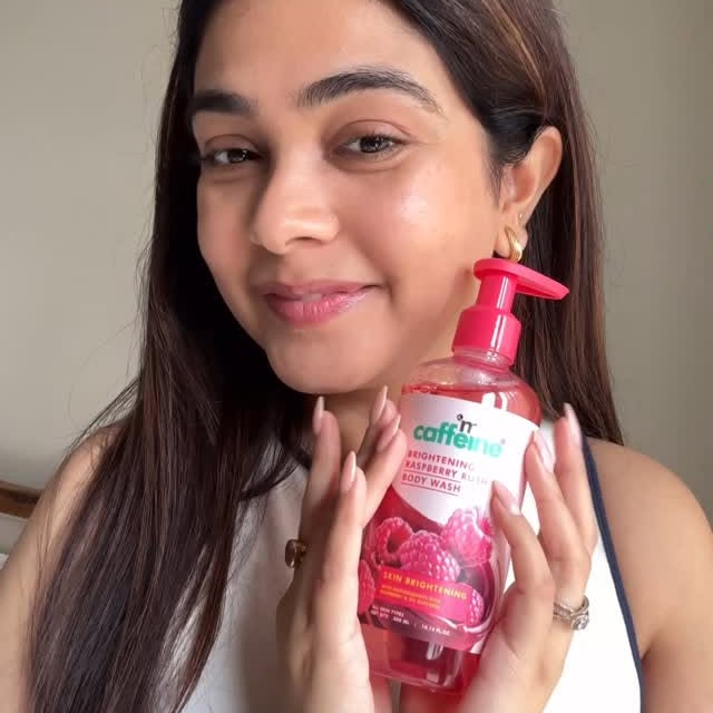 Instagram post by @meenal_rastogi for Mcaffeine. Caption reads: ✨ Tan gone. Glow on. ✨
This Vitamin C-rich....