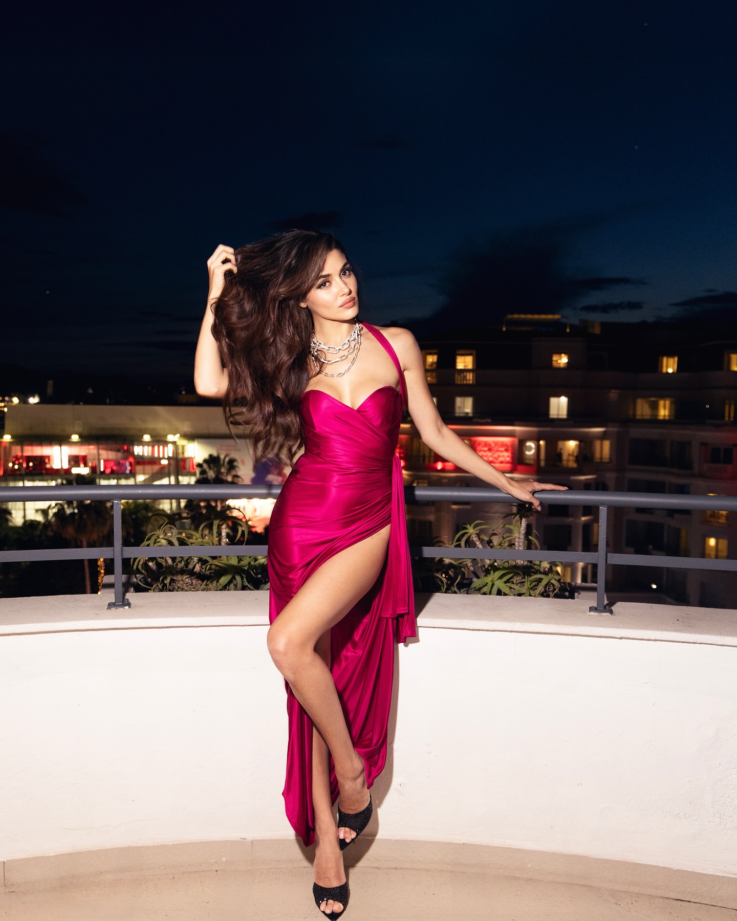 Instagram post by @handemiyy for Pomellato. Caption reads: A night with @balmain & @pomellato 🎀
Styling by....