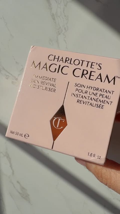 Instagram post by @lia.beautyuk for Charlotte Tilbury. Caption reads: [...] ✨💫 I’ve been testing the iconic Charlotte....