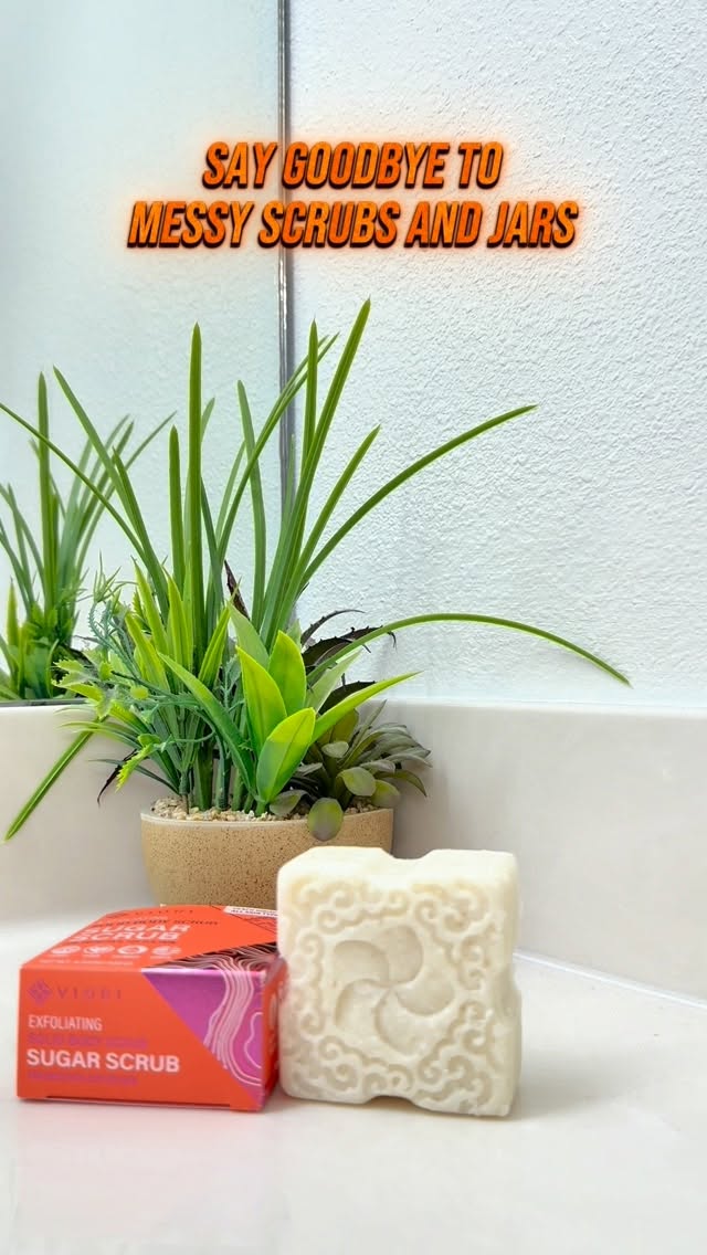 Instagram post by @raisingthepays for VIORI. Caption reads: Why I love @vioribeauty Sugar Scrub Bar? 
No messy....