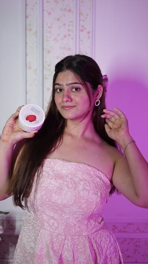 Instagram post by @thatdelhiigirl for Mamaearth. Caption reads: If you already love Mamaearth, this OMG B1G1 sale....