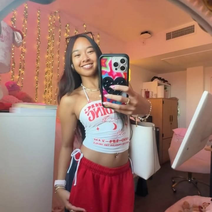 Instagram post by @nicolelaeno for Sun Bum. Caption reads: Spring DIML w/ my fav lip balm - @sunbum’s Lip....