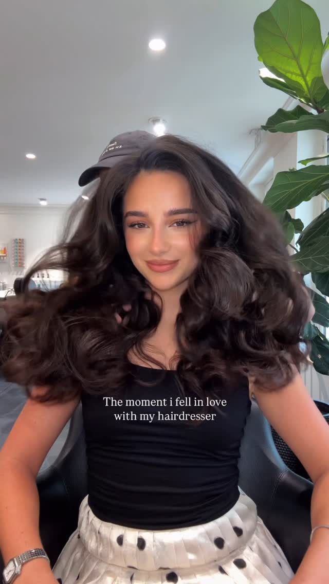 Instagram post by an influencer for Jean Louis David. Caption reads: @heroeshair @jeanlouisdavidfr 🖤 Collaboration....
