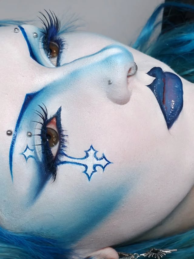 Instagram post by @nonaa_mua for Blend Bunny Cosmetics. Caption reads: [...] @rcmamakeup No Color Powder....