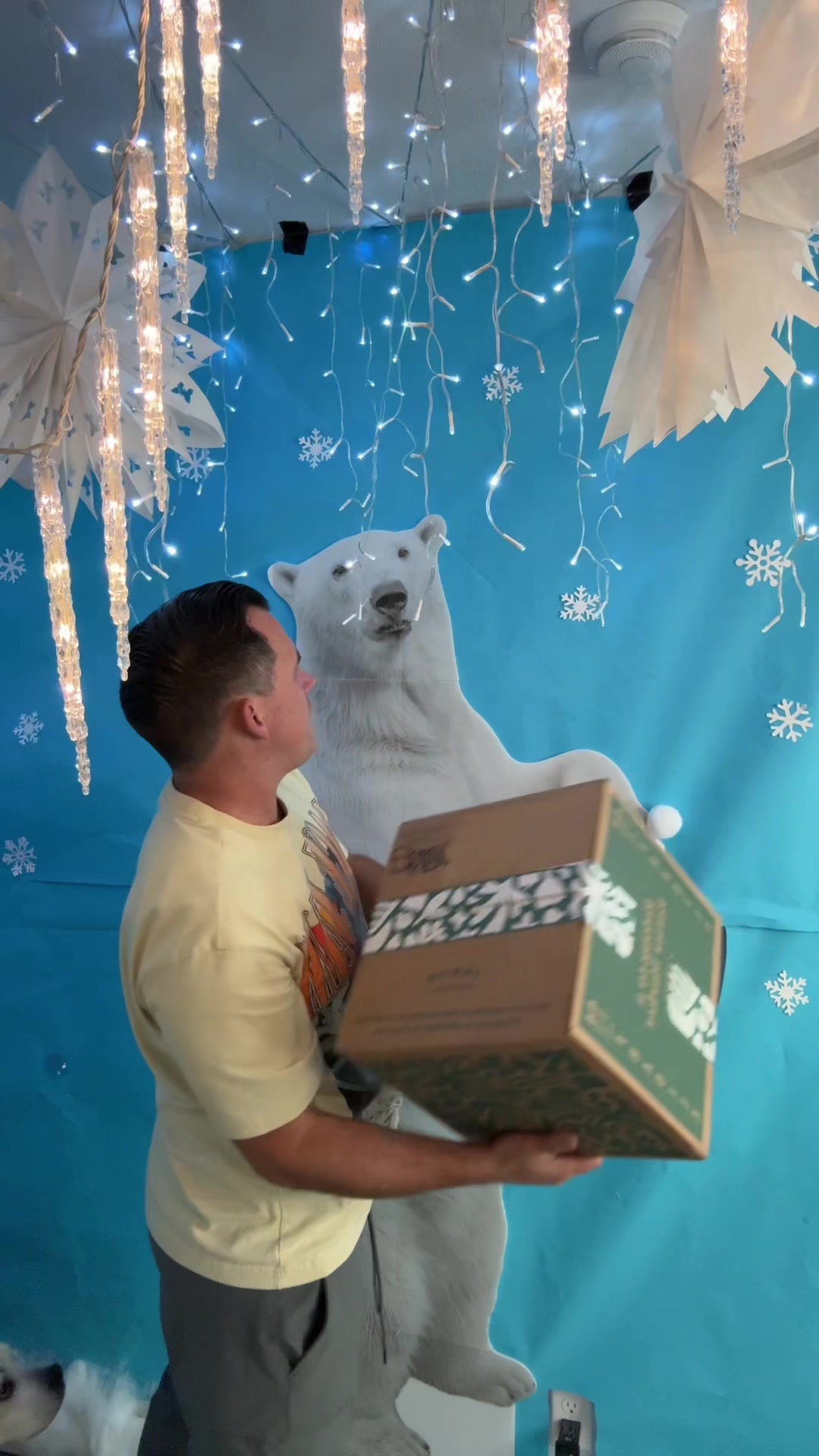 TikTok post by @joey.foo for Thrive Market. Caption reads: [...] for an awesome new years sale with @Thrive....