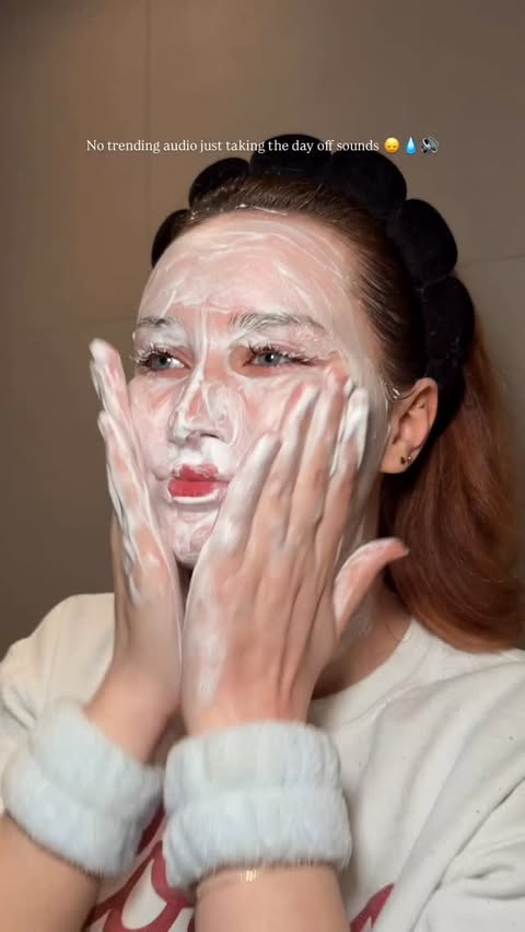 Instagram post by @youglowgrrl for BYOMA. Caption reads: [...] Foam Pine Cica 1% + Probiotics* @byoma....