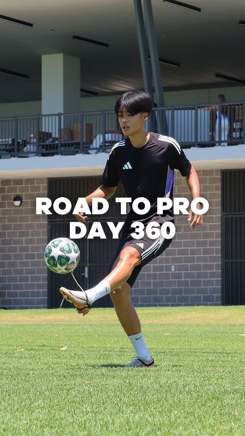 Instagram post by @julianlangg_ for Playermaker. Caption reads: DAY 360 | Road to Pro ⚽️ 🇦🇺

Today’s training....