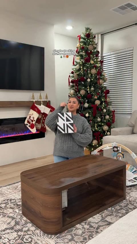 Instagram post by @gracielavx for Chime. Caption reads: love using @chime to keep me on track with my....