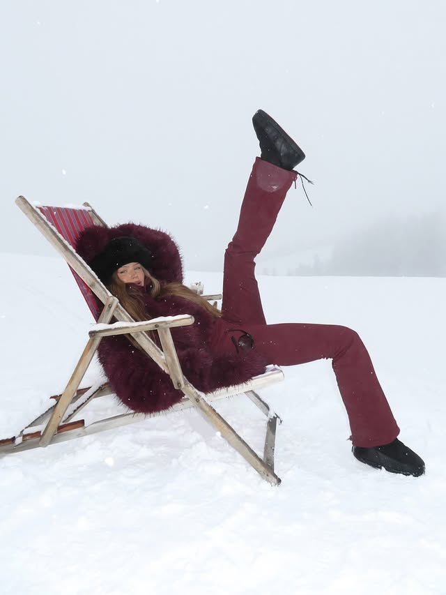 Instagram post by @hannaschonberg for Goldbergh. Caption reads: [...] 🤍 Snowy days in the mountains with....