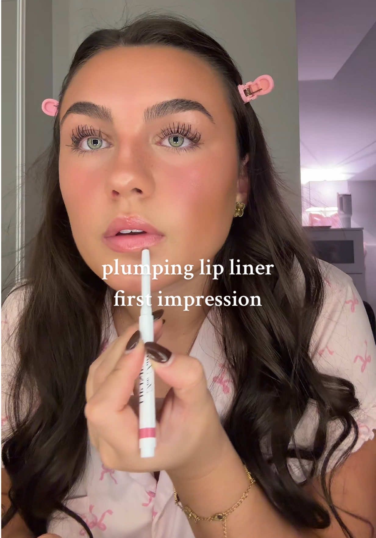 TikTok post by @vlogqueen1000 for Too Faced. Caption reads: update - it tingled after a few mins but not....