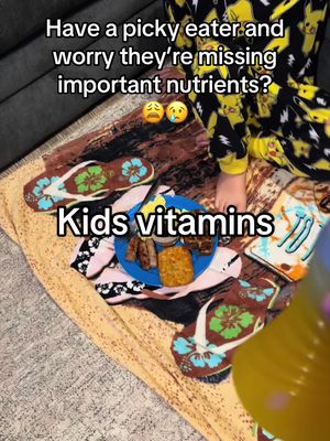 TikTok post by @liatiktokshopcreator for JoySpring. Caption reads: [...] 🍊✨ #pickyeater #kidsvitamins....