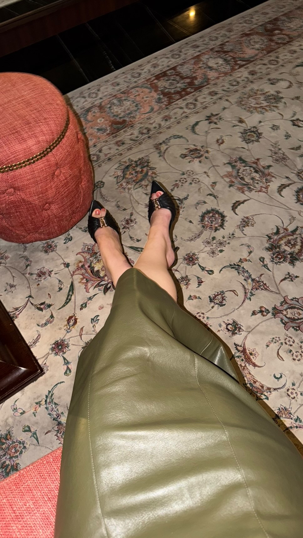 Instagram post by @eliefnur for Polaroid. Caption reads: 𝗝𝘂𝘀𝘁 𝗰𝗮𝗽𝘁𝘂𝗿𝗲𝗱 𝗺𝘆 𝗳𝗮𝘃𝗼𝗿𝗶𝘁𝗲....