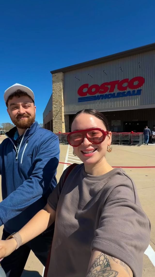 Instagram post by @ninablifestyle for Primal Kitchen. Caption reads: [...] your person👩‍❤️‍💋‍👨🩷✨ @costco....