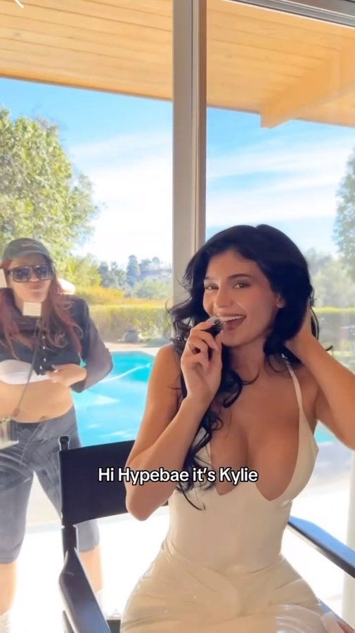 Instagram post by @archivekyliejenner for Khy. Caption reads: [...] The 27-year old just announced her latest....