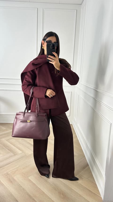 Instagram post by @wearetwinset for Radley. Caption reads: [...] today only for Black Friday at @radleylondon.