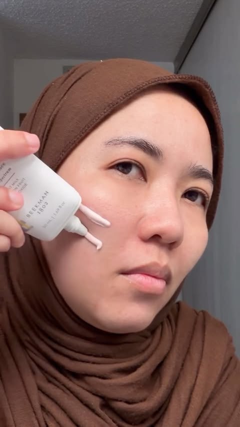 Instagram post by @ra_sha85 for Beekman 1802. Caption reads: [...] feel. Just healthy-looking skin Beekman 1802....