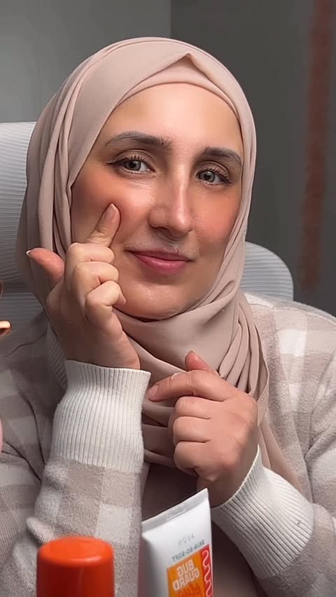 Instagram post by @nour.aljabri for Avon. Caption reads: gifted by AVON Glow up, peel off ✨ This isn’t just....
