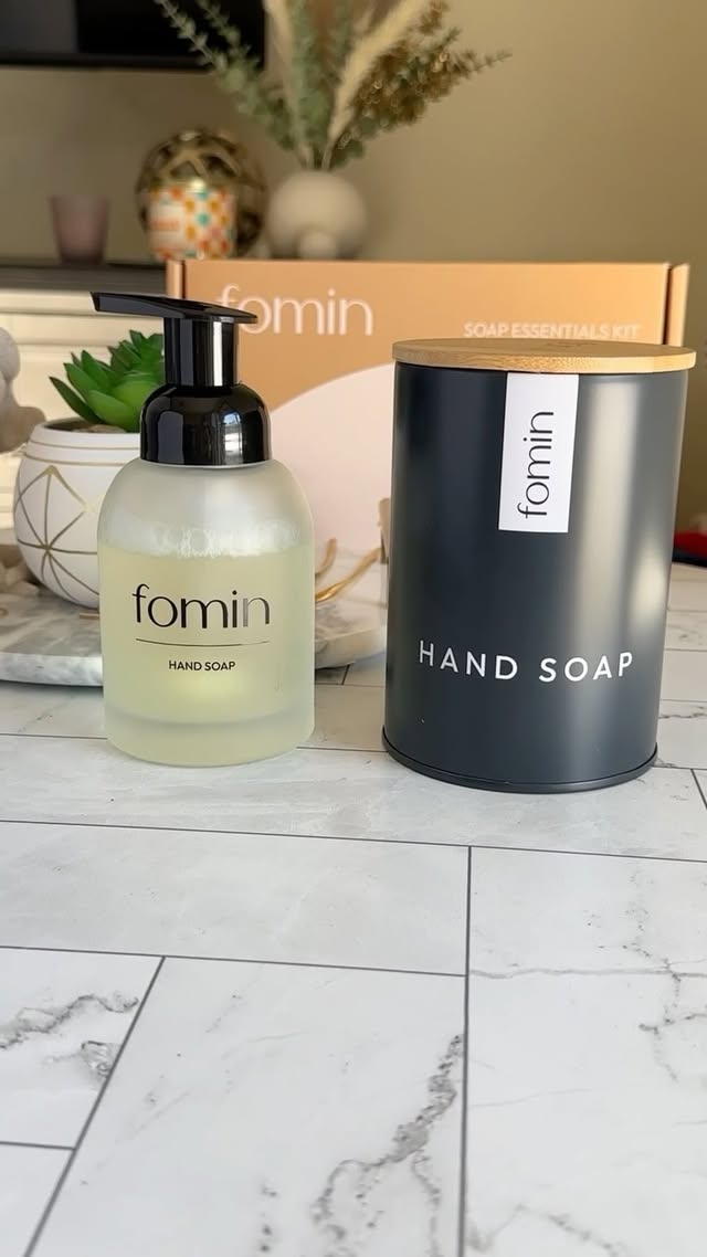 Instagram post by @beauty.is.everyone for Fomin. Caption reads: 🌿 Join the clean revolution with the @fominsoap....