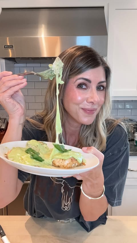Instagram post by @kellyrizzo for Lifeway Foods. Caption reads: You truly never know what somebody is going....