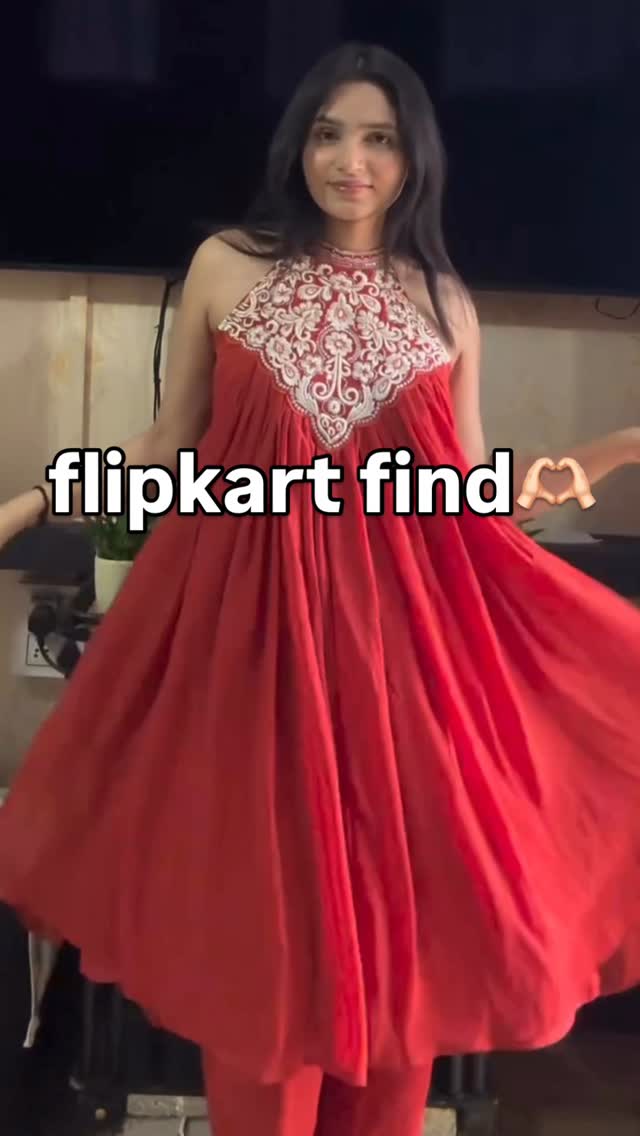 Instagram post by @diary_of_d_ for Flipkart. Caption reads: comment for links❤️

flipkartfind , flipkart sale....