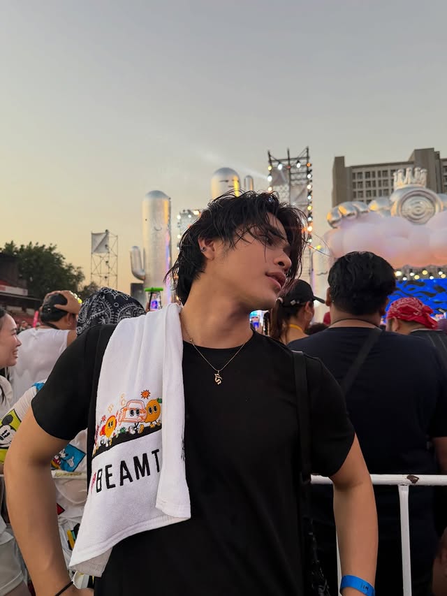 Instagram post by @samui_k1 for Jim Beam. Caption reads: Songkran/ jimbeam #JimBeamTribe #BestEnjoyTogether....