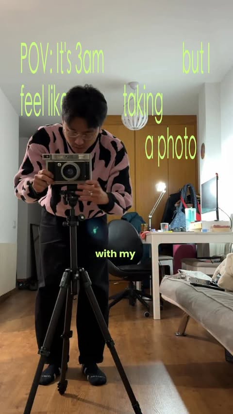 Instagram post by @hadamigua for Ulanzi. Caption reads: [...] process 🐝
A late night session with....