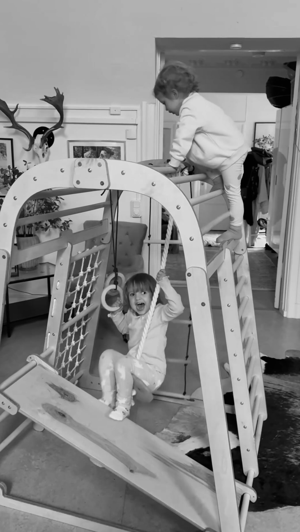 Instagram post by @lina.stenborg for GOODEVAS. Caption reads: Reklam/ gåva ✨Kod: 29LINA20 ger 20% rabatt ✨

I....